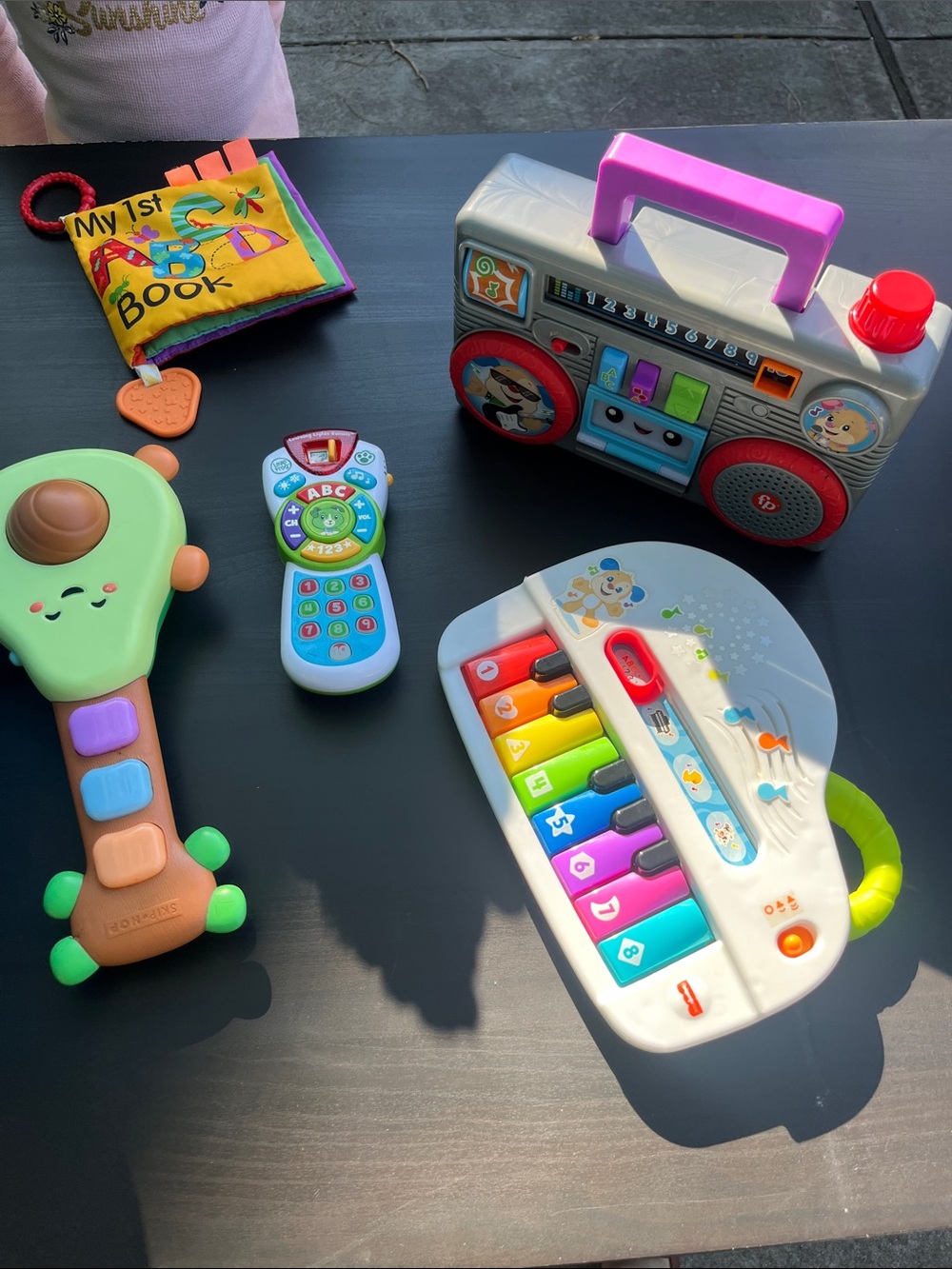 Toys Haul - Multicolor Kids Musical Piano Toy Rainbow Keys,Guitar, radio and pho